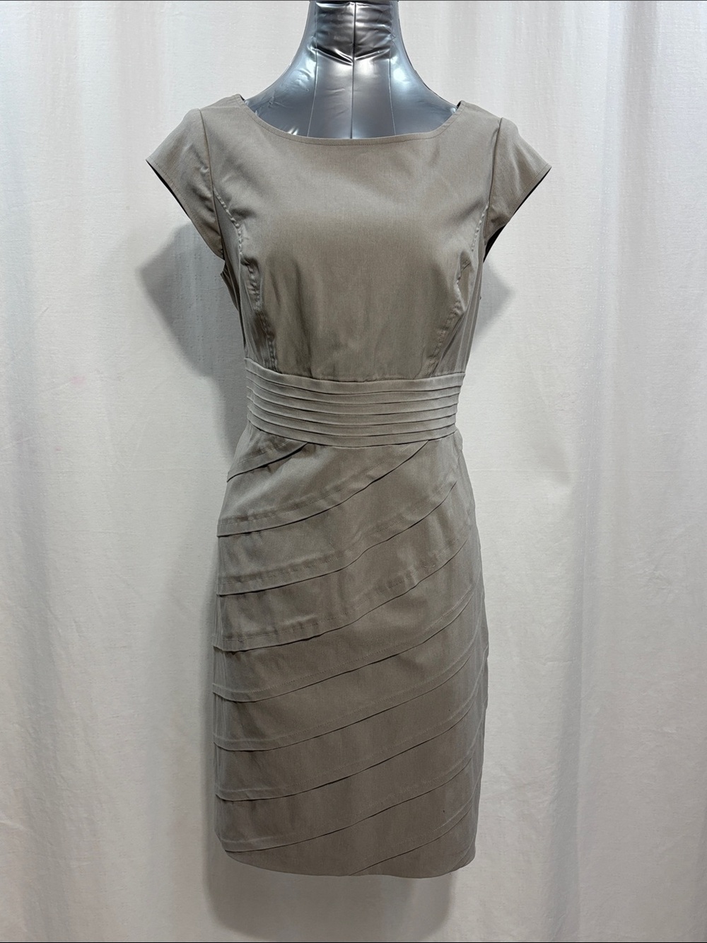 Adrianna Papell Gray Cap-Sleeve Pleated-Waist Midi Dress party stretch chic
